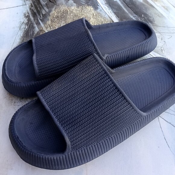 Shoes - Women's sandals